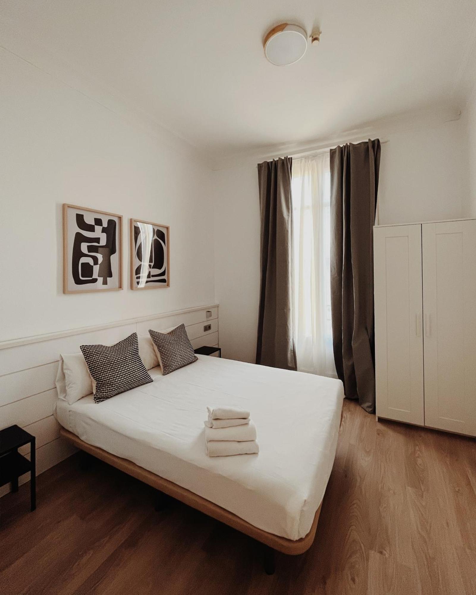Apartamentos Express By Gaiarooms Barcelona Luaran gambar